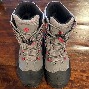 Columbia Gray and Black Outdoor Boots with Red Accents